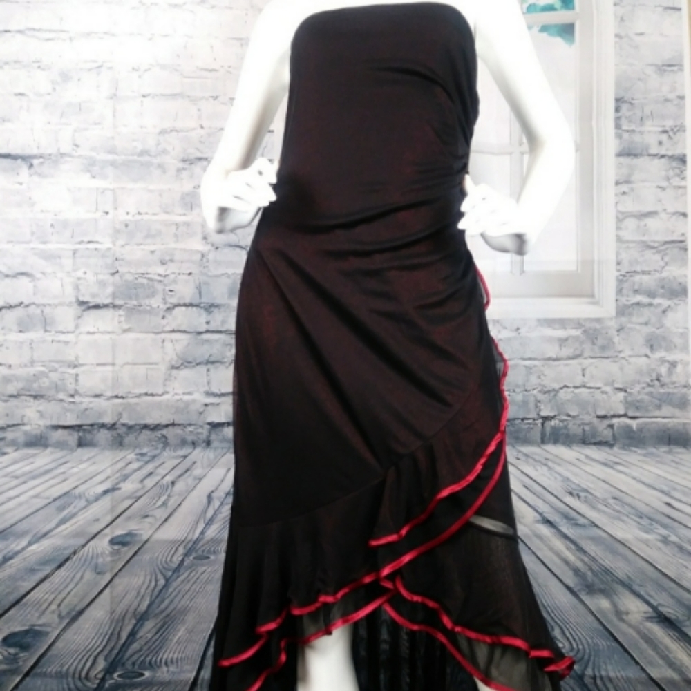 Byerwear NWT strapless formal dress Sz L